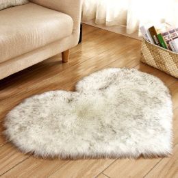 6cm Plush Carpet Fuzzy Wool Floor Mat Multicolor Heart Soft Fluffy Cozy Living Room Bedroom Aldult Child Boy Girl Fashion Lovely (Color: White & Grey, size: 70cm x 80cm)